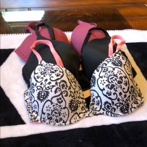 3 Victoria’s Secret PINK bras